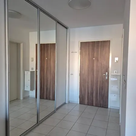 City And Garden Stylovy Apartman S Vyhladom A Zelenym Dvorom Apartment *